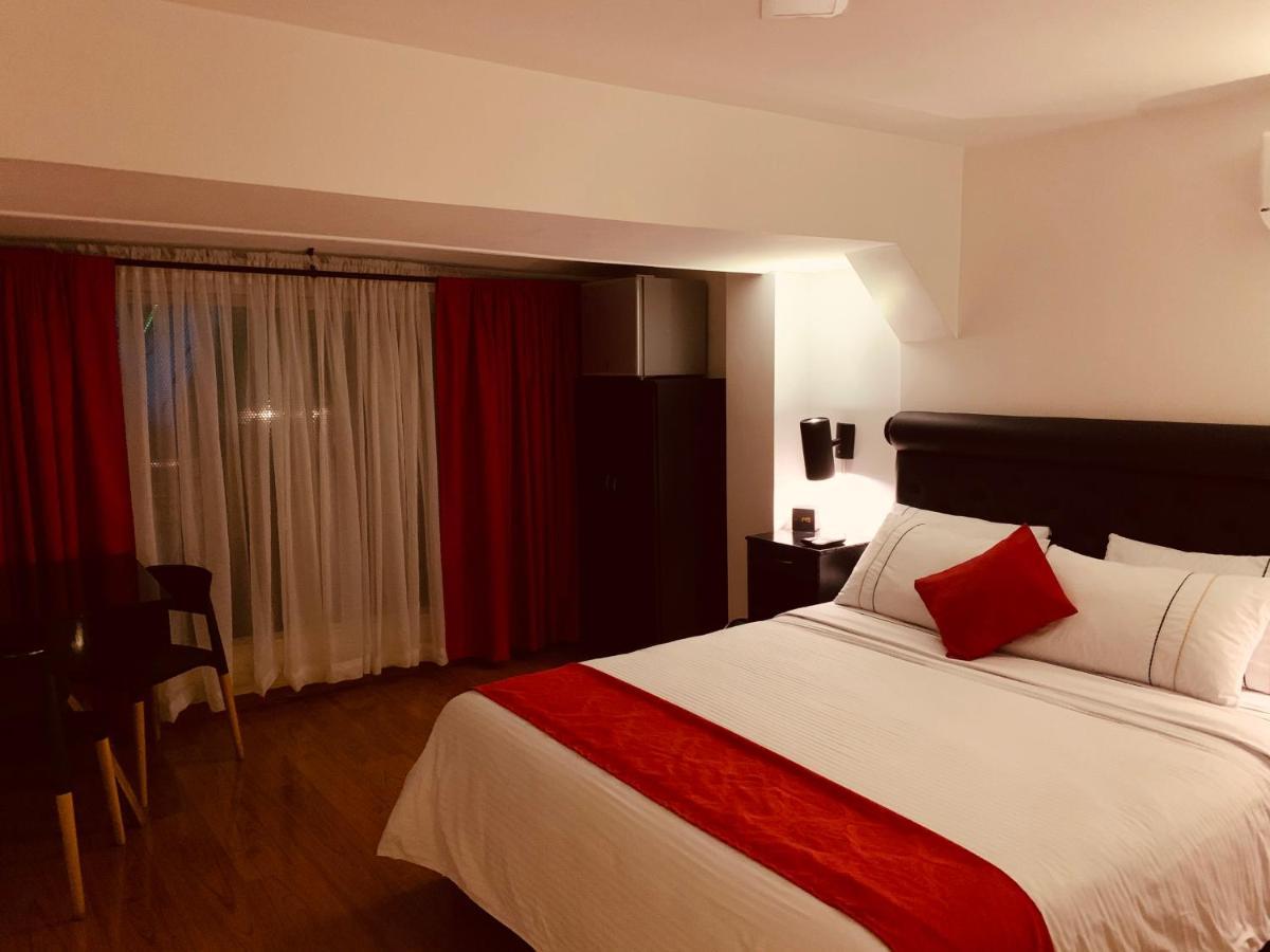 Hotel Veler Restaurante Медельин Экстерьер фото